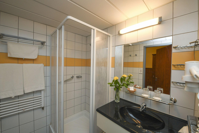 Bathroom 5, Hotel Repce Gold, Csepreg