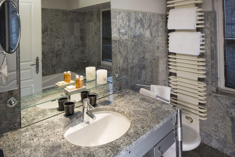 Bathroom 4, Hotel Le Colombier, Haut-Rhin