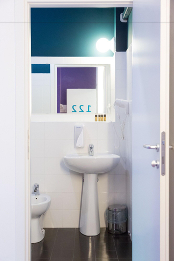 Bathroom 4, WE_BOLOGNA, Bologna