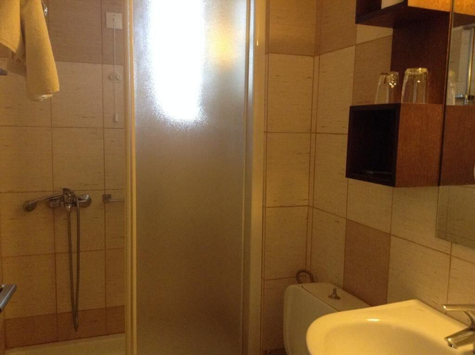 Bathroom 4, Electra Hotel, Thessaly
