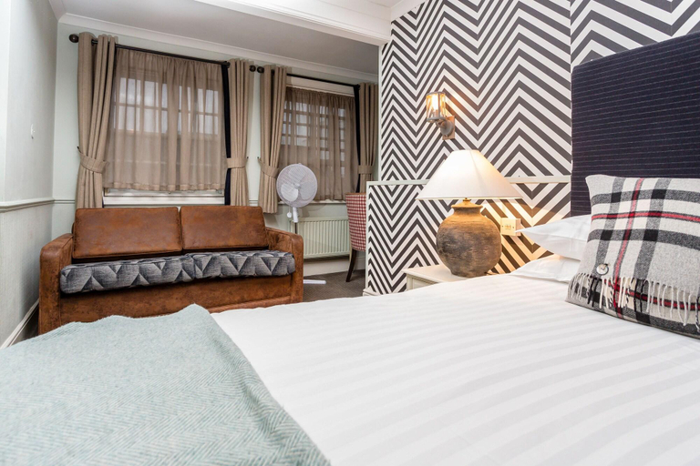 Bedroom 3, The White Hart Hotel by Marstons Inns, Suffolk