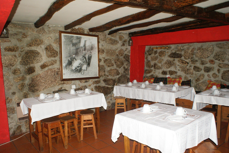 Food & Drinks 4, Cosy Apartment Seia 25 m² Fireplace, Seia