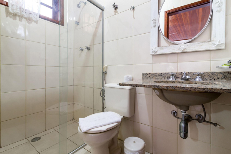 Bathroom 5, Pousada Farol do Itaguá, Ubatuba