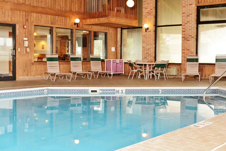 Sport & Beauty 5, Country Hearth Inn Suites Kenton, Hardin