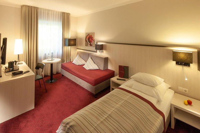Bedroom 3, Airport BERGER'S Park, Unterallgäu