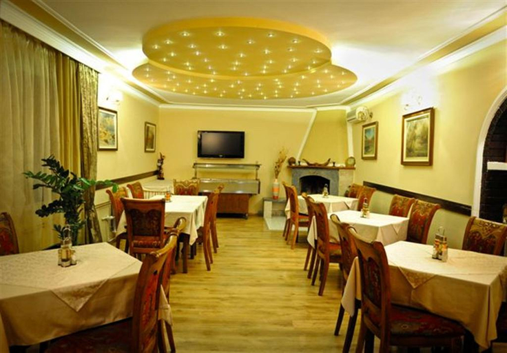 Food & Drinks 5, Hotel Evropa
