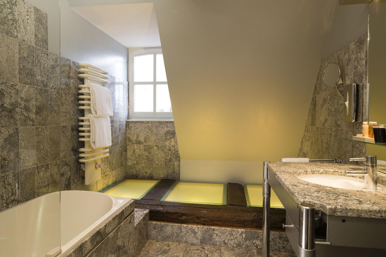 Bathroom 4, Hotel Le Colombier, Haut-Rhin