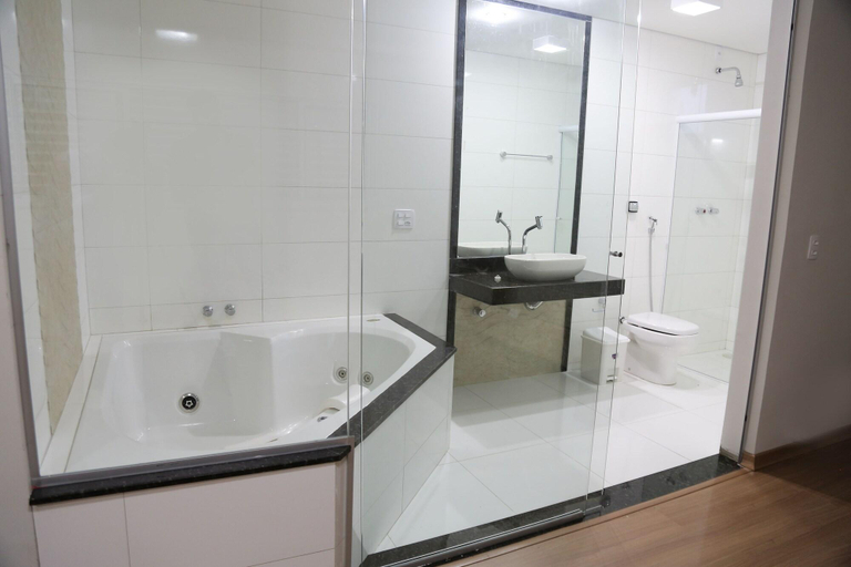 Bathroom 4, Rota Hotéis Itumbiara, Itumbiara