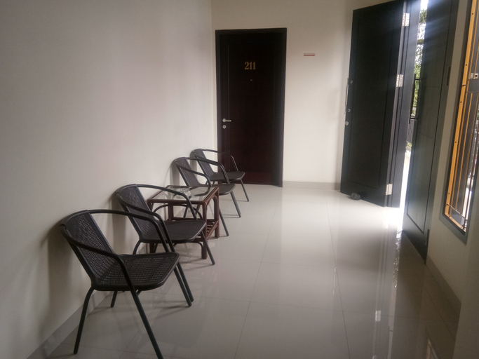 Others 5, Clean & Comfort, Ambon