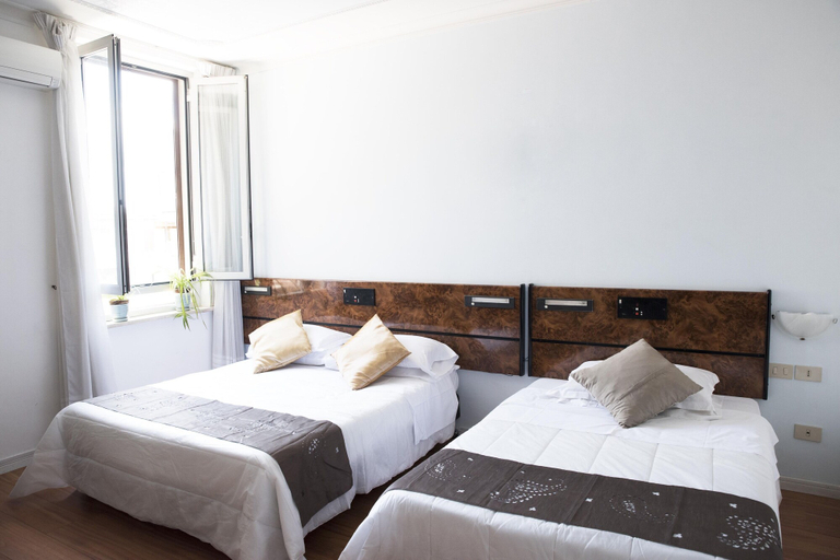 Bedroom 3, Anacapri, Roma