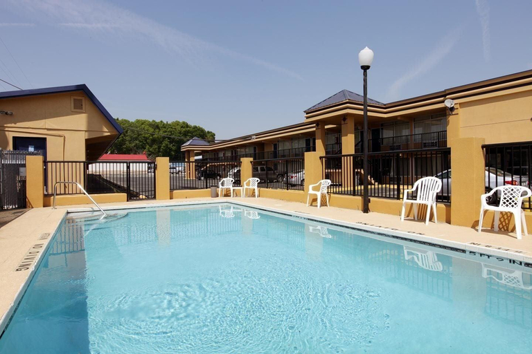 Sport & Beauty 5, Americas Best Value Inn Alachua, Alachua