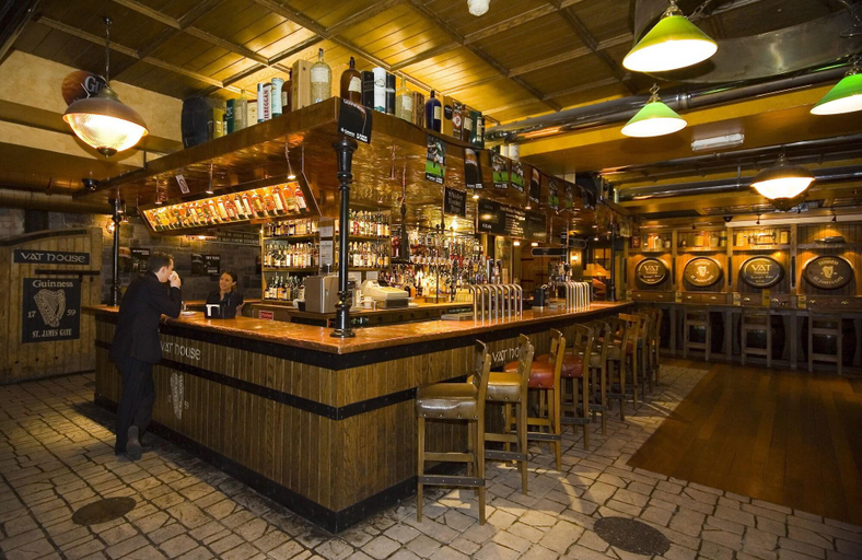 Food & Drinks 5, Blooms Hotel, Dublin