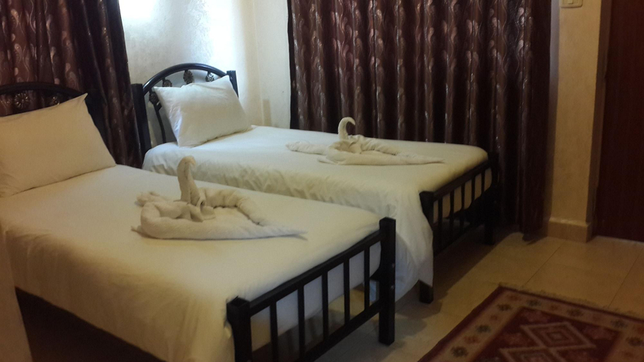 Bedroom 3, Caravan Hotel, Wadi Essier