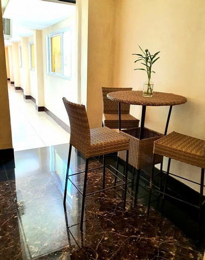 Anton's Inn Hotel, Balanga City