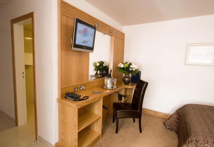 Bedroom 3, Blooms Hotel, Dublin