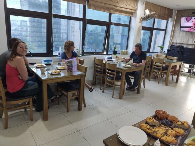 Food & Drinks 5, Busan Hotel, Cầu Giấy