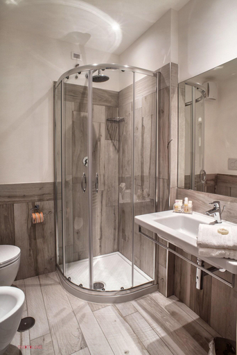 Bathroom 4, Villa Giulia Ciampino, Roma