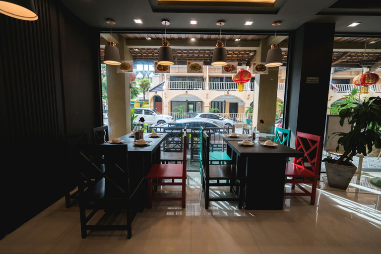Food & Drinks, Minatale Phuket, Pulau Phuket