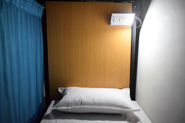 Bedroom 3, Bunkmates Hostel, Delhi