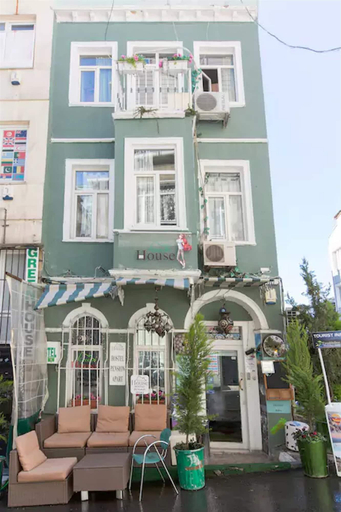 Exterior & Views 2, Istanbul Taksim Green House Hostel, Beyoğlu