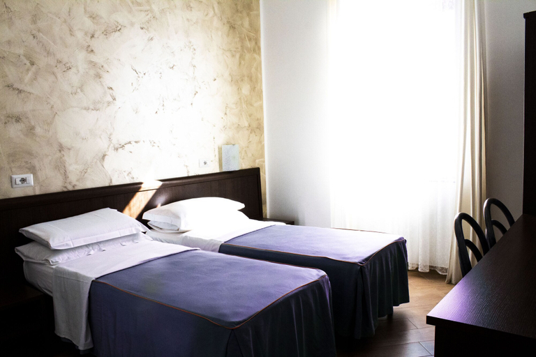 Bedroom 3, Anacapri, Rome
