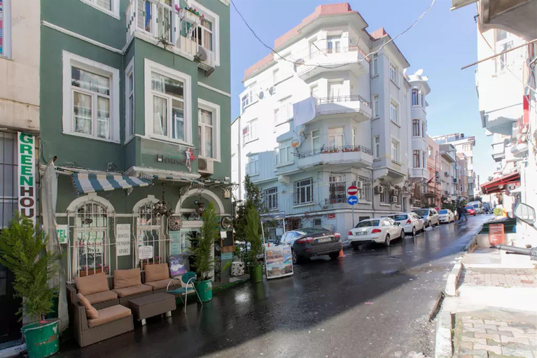Exterior & Views 2, Istanbul Taksim Green House Hostel, Beyoğlu