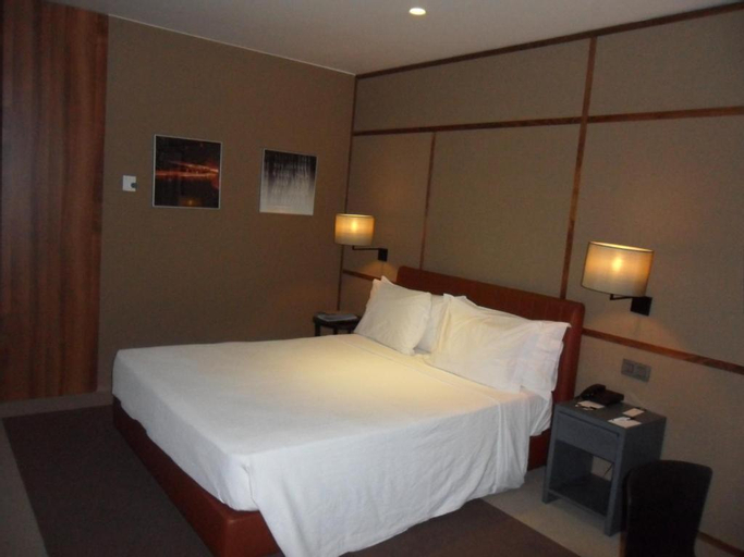 Bedroom 8