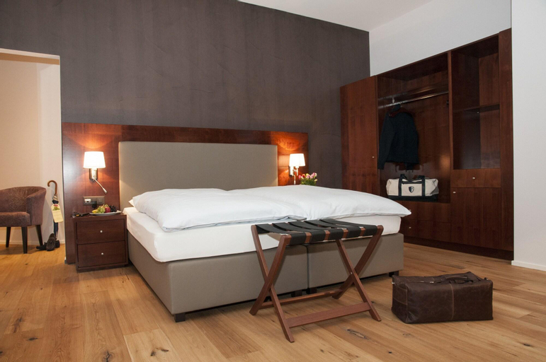 Bedroom 4, Romantik Hotel Beau Rivage, Luzern