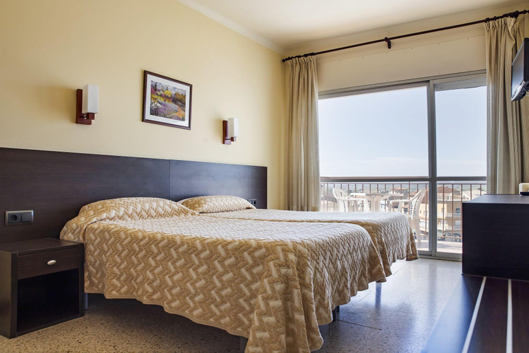 Bedroom 5, RVHotels GR92, Girona