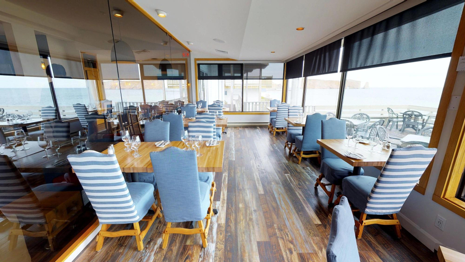 Public Area 2, Riôtel Percé, Le Rocher-Percé