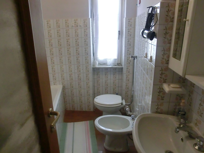 Bathroom, Apartment Key, Torino