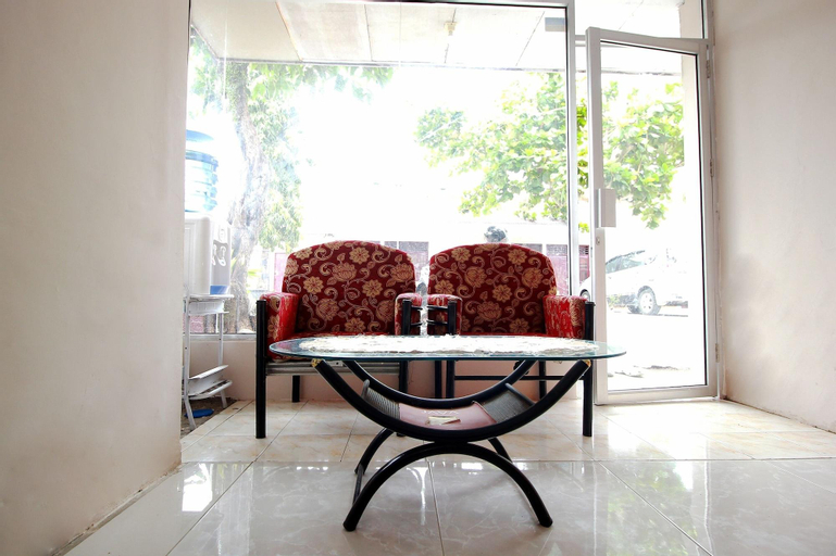 SPOT ON 2647 Anissa Guest House, Bengkulu