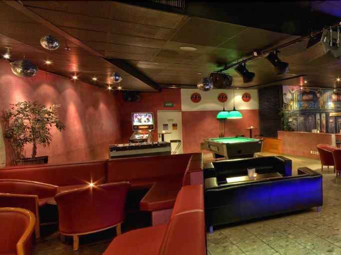 Public Area 2, Good Night Inn, Brig