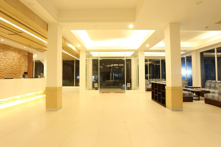 Public Area 5, Fovere Hotel Palangkaraya By Conary, Palangkaraya