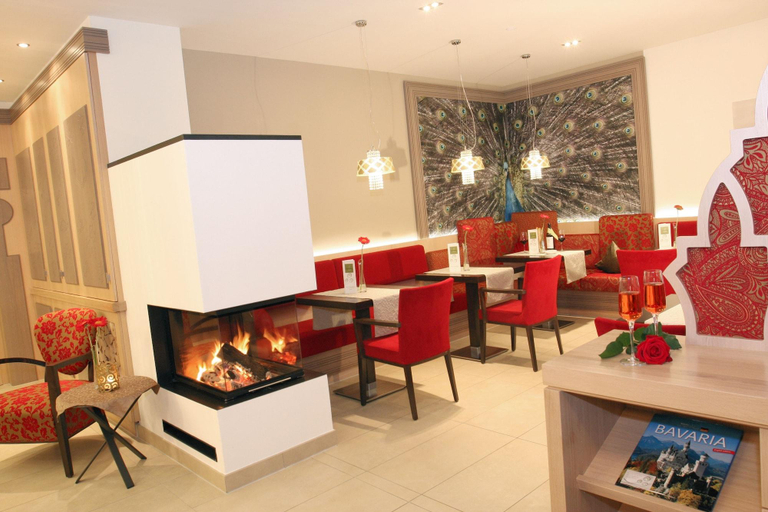Public Area 4, Villa Ludwig Suite Hotel & Chalet, Ostallgäu