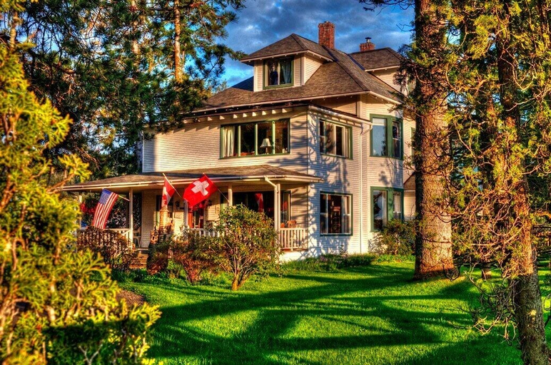 Exterior & Views 1, Miller Tree Inn, Clallam