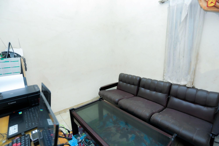 OYO 2692 Penginapan Mba Ros, Banjarbaru