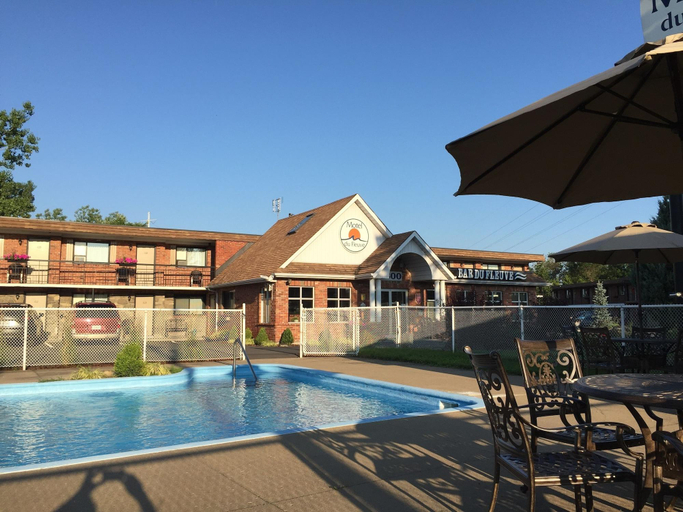 Sport & Beauty 5, Motel et Appartements du Fleuve, Champlain