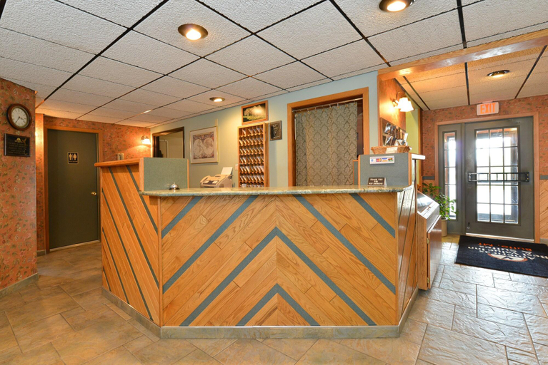 Public Area 2, Rocker Inn, Silver Bow