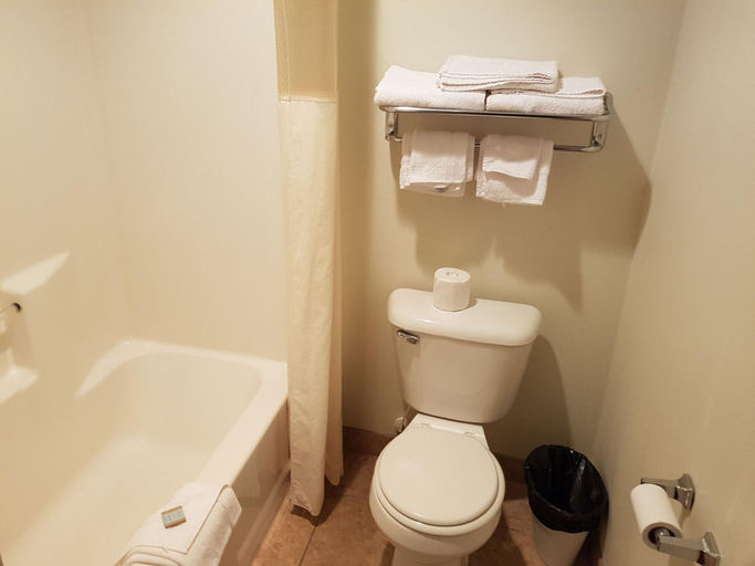 Bathroom 4, Split Mountain Motel, Uintah