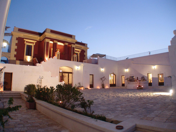 Exterior & Views 2, Masseria Fortificata Donnaloia, Bari