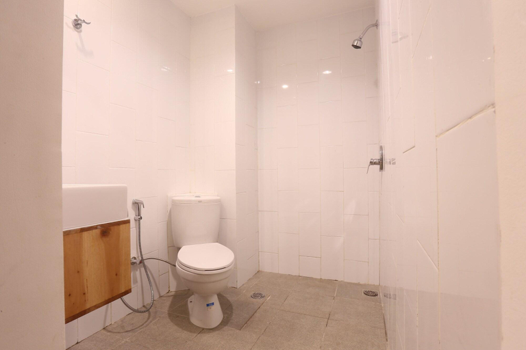 Bathroom 5, Fovere Hotel Palangkaraya By Conary, Palangkaraya