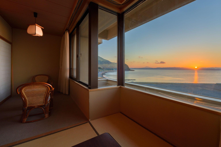 Bedroom 4, Nanbuya Kaisenkaku, Aomori