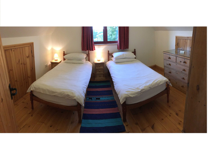 Bedroom 2, Holsworthy Holiday Cottages, Devon