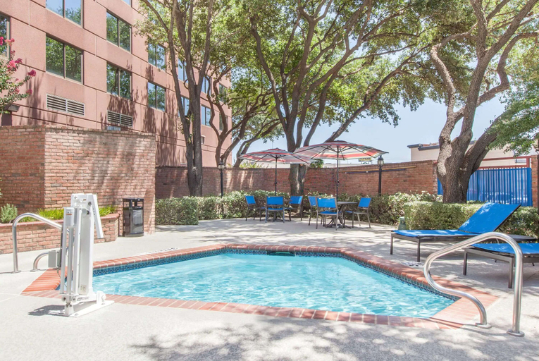 Sport & Beauty 2, Sonesta Suites Dallas Park Central, Dallas