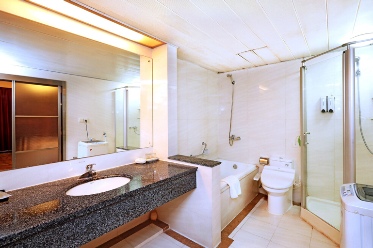 Yantai Asia Hotel, Yantai
