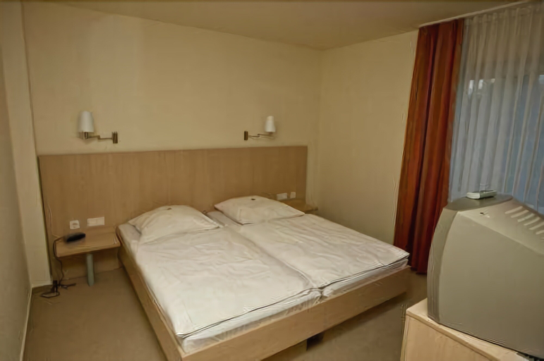Hotel Manu, Paderborn