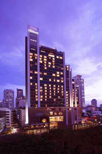 Hilton Sukhumvit Bangkok, Khlong Toey