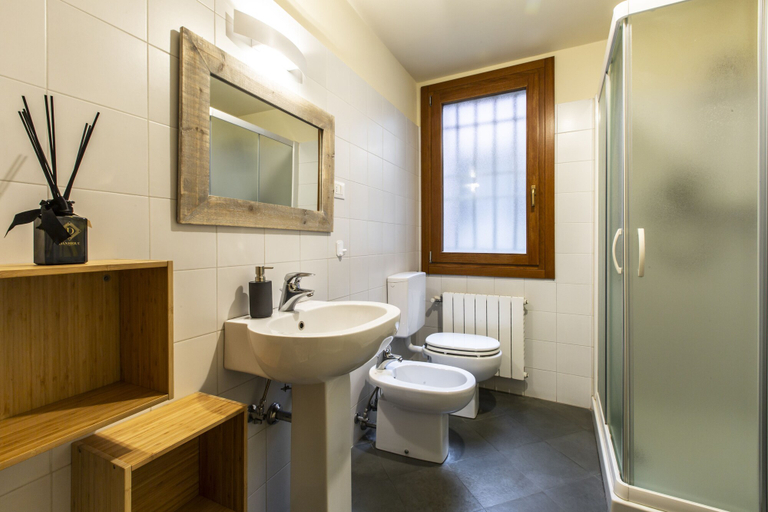 Bathroom 4, Riva De Biasio Charming Apartment, Venezia