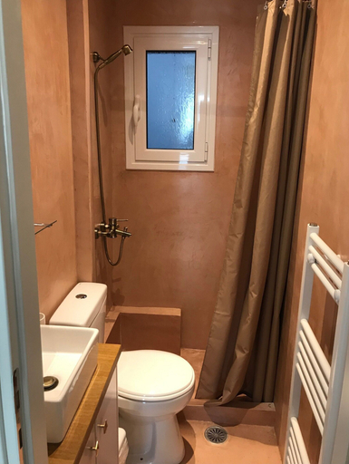 Bathroom 5, Sunkissed Rooftop Apartments, Attica